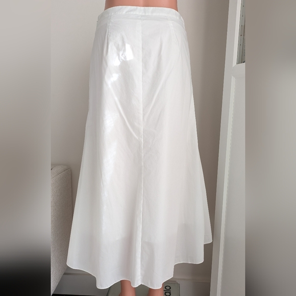 TROUVÉ Ruched Front Flare Skirt - Picture 7 of 8